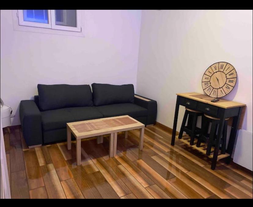 Studio Meuble Tout Equipe!! Boujan-sur-Libron Екстериор снимка